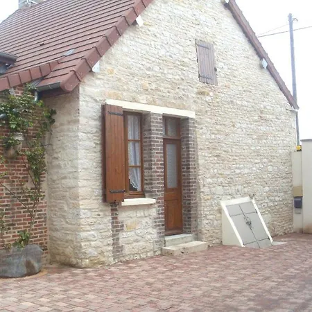 Le Village Polisy